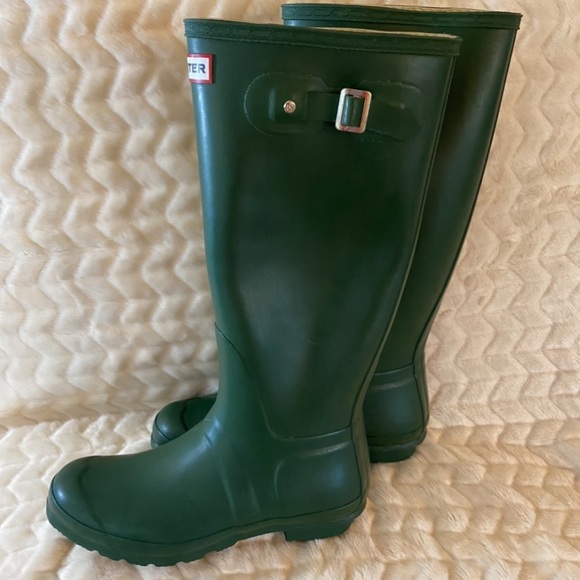 Hunter - Picture 5 of 7